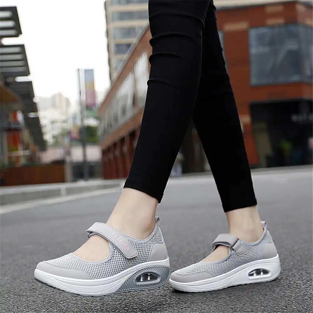 36-41 Demi-season Colored Snea - Tech Accessories Business 评论和价格